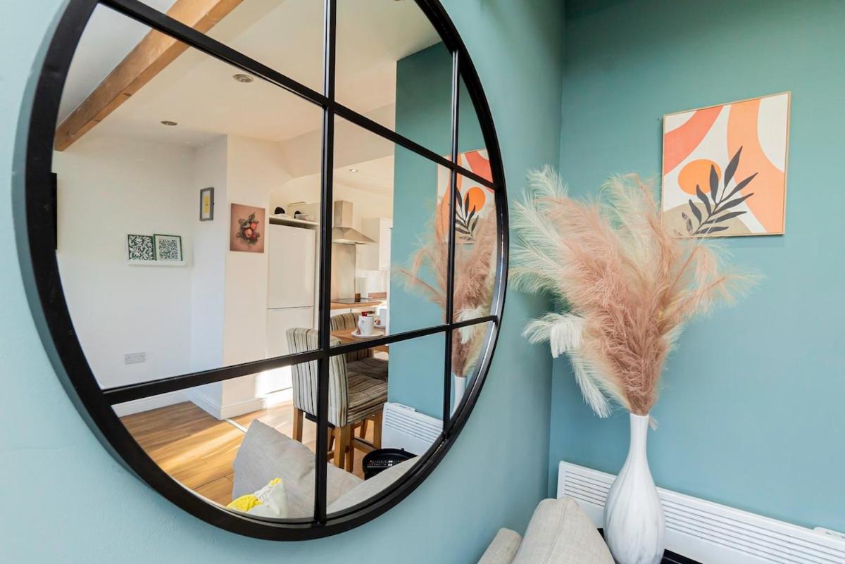 Near Centre, Private Garden, Parking, Netflix, Long Savings Cardiff